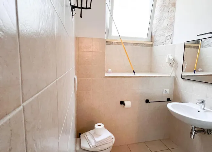 Saint Peter Loft بيت ضيافة 4*